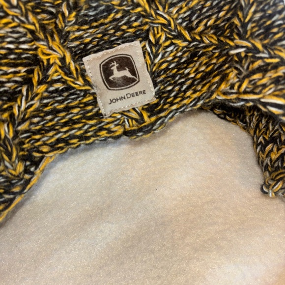 John Deere Black and Yellow Hat - Picture 3 of 7